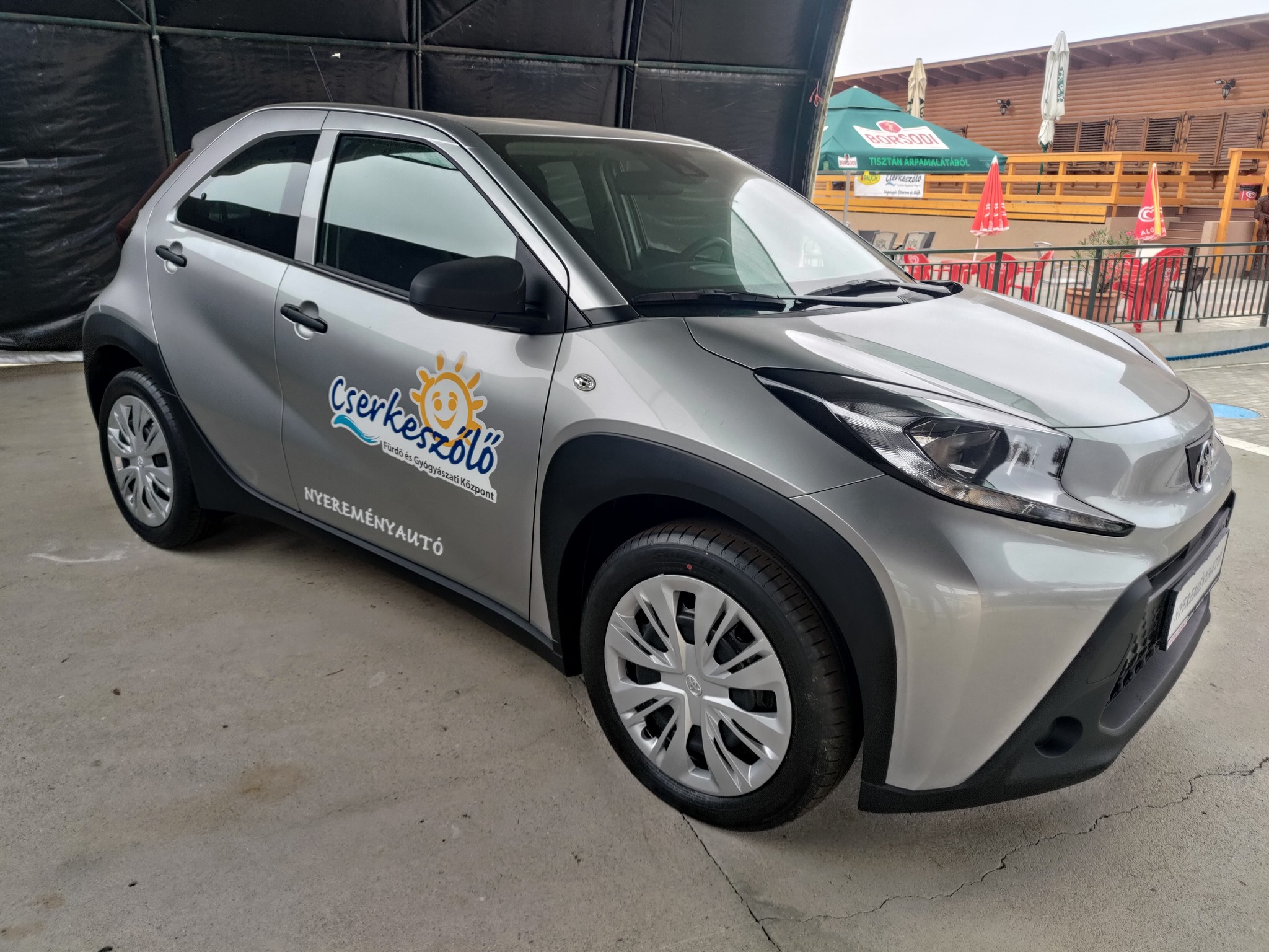 Kedves Vendégeink, Kedves Játékosok!